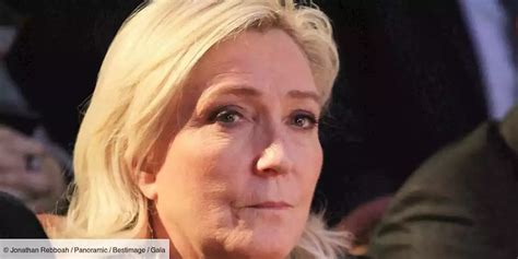 marine le pen nue|Marine Le Pen après que sa mère pose en soubrette et nue pour。